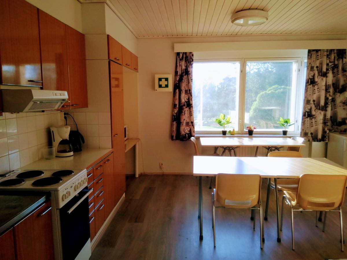 Vanha Koulu Hostal Monola